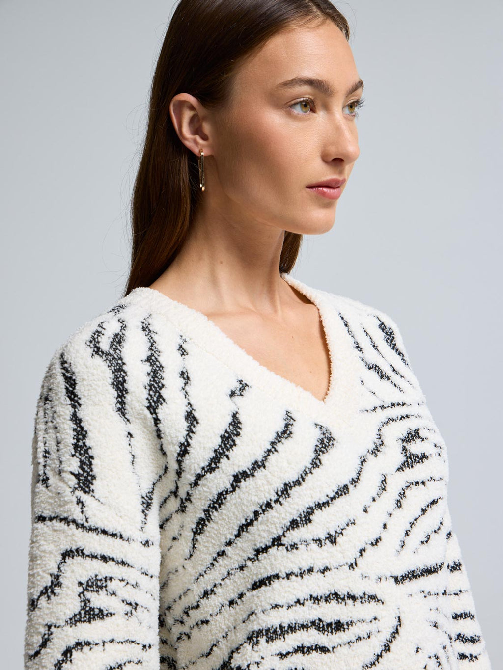 Marble Pattern V-Neck Sweater