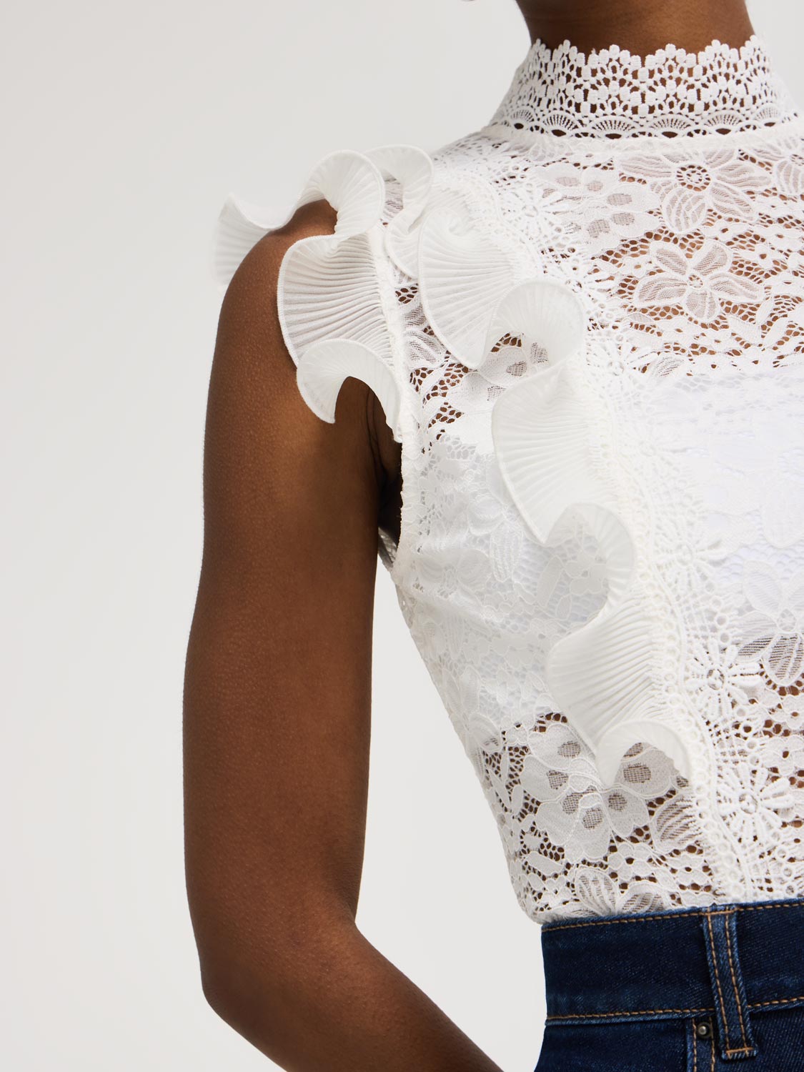 Ruffle Detail Sleeveless Lace Top