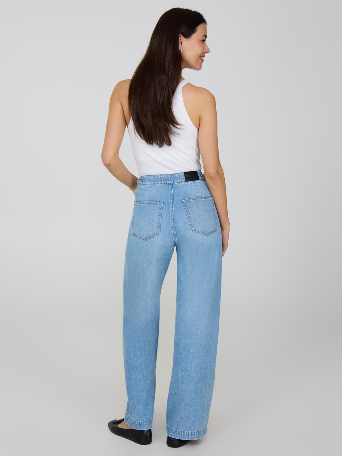 Metal Trim Straight Leg Cotton Jeans
