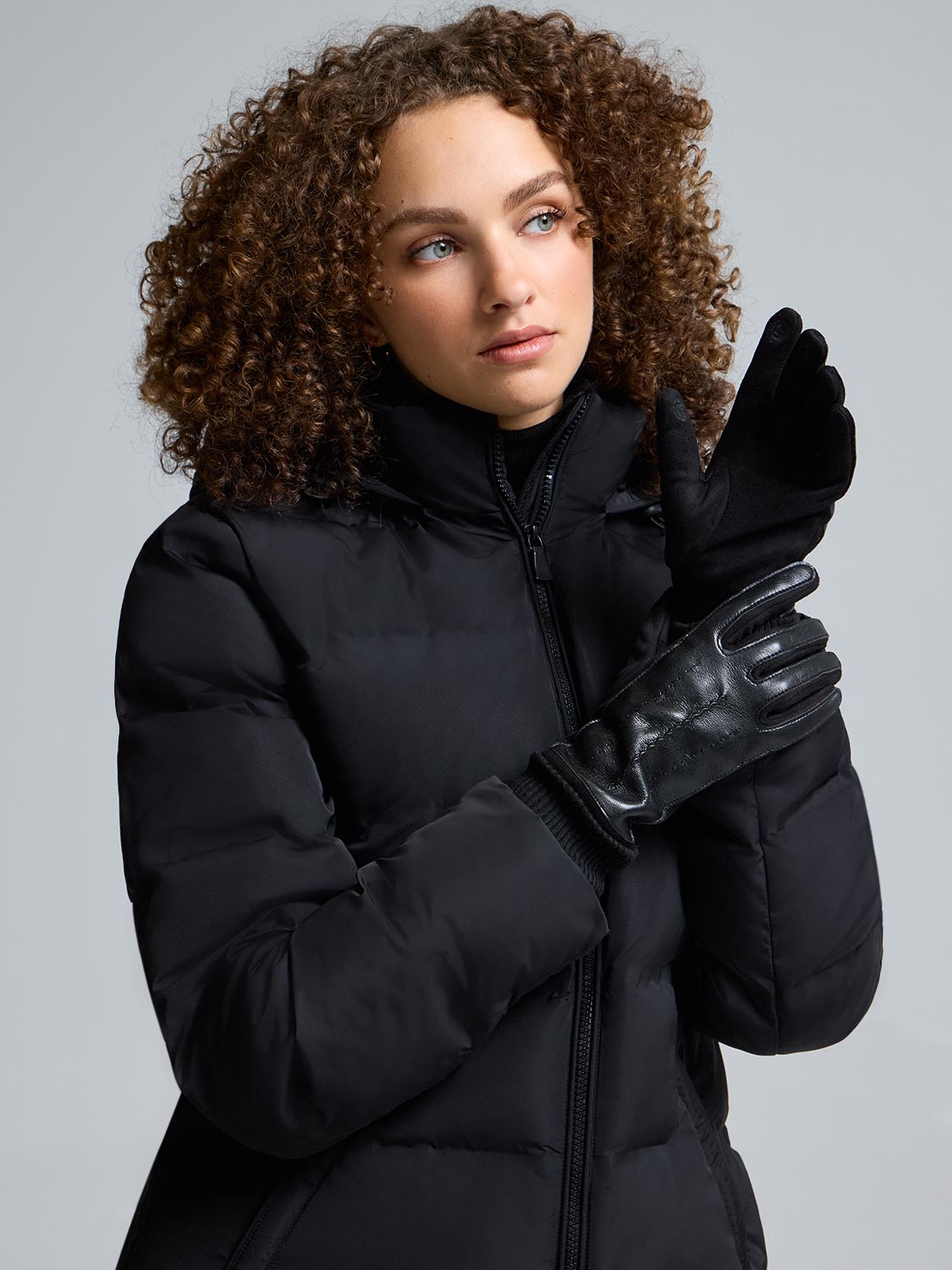 iTouch Ribbed Faux Leather Gloves