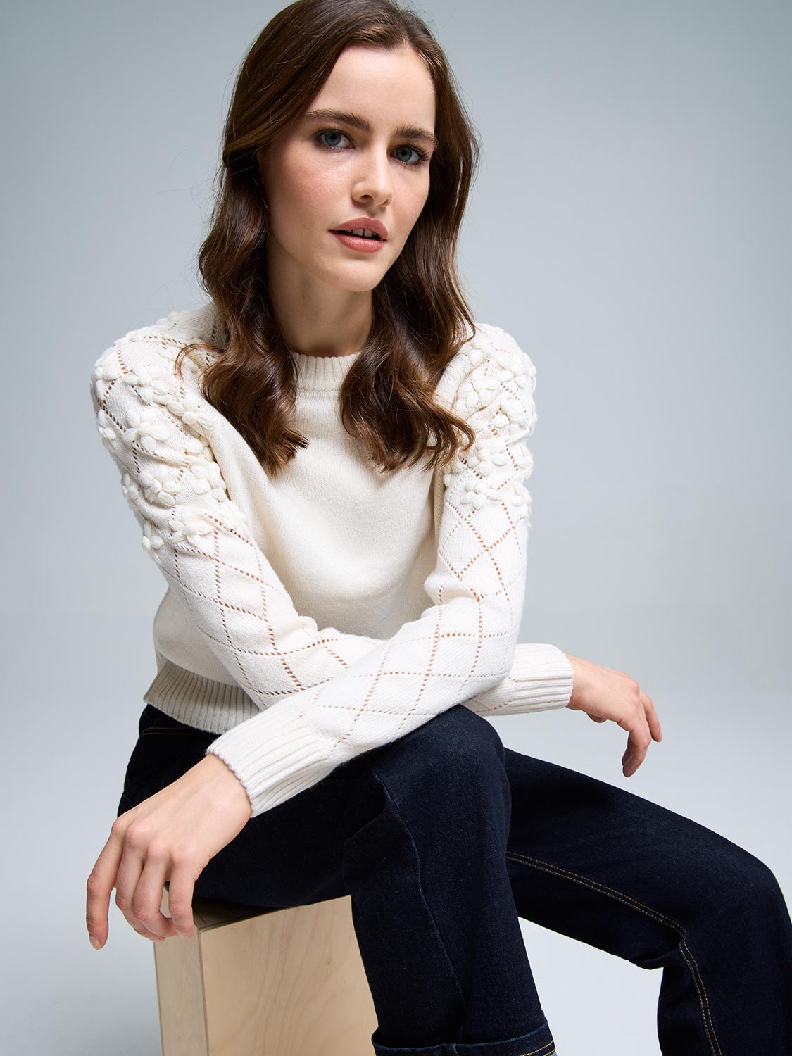 Star Applique Argyle Sleeve Sweater